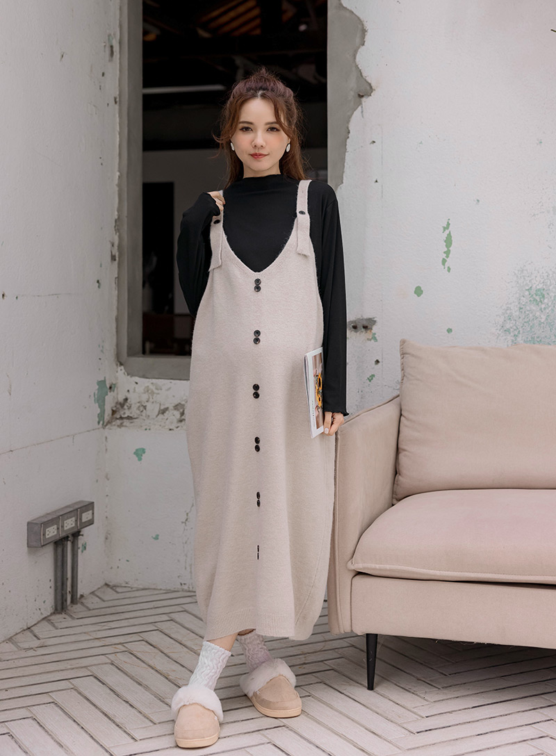 孕婦裝。排釦吊帶針織裙