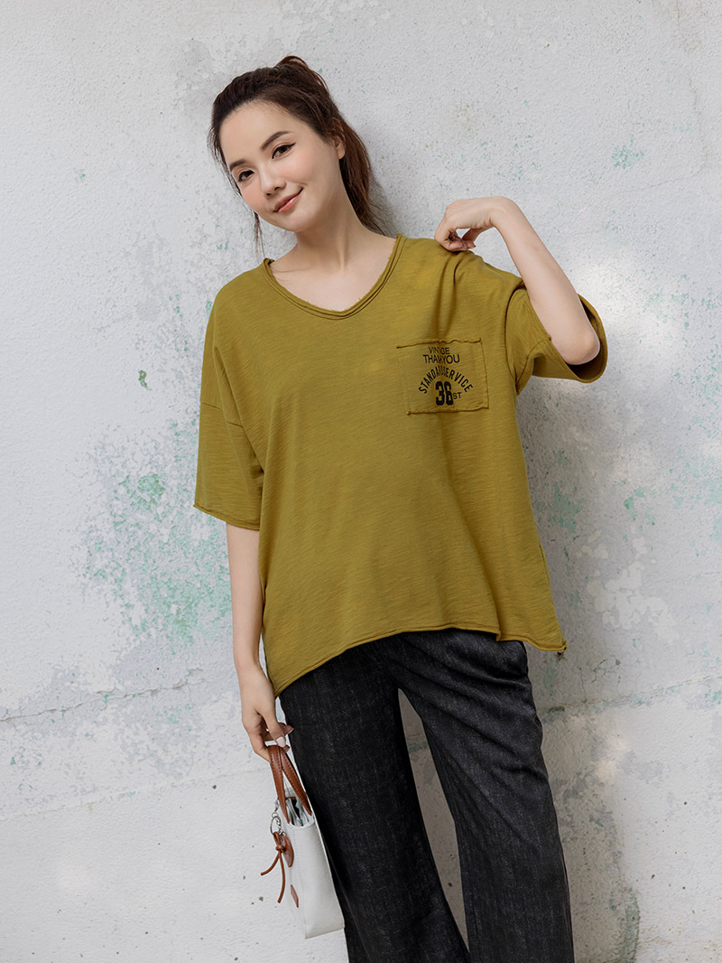 韓國空運。V領36不收邊布標棉T