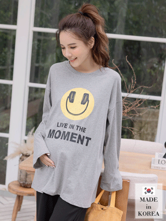 韓國空運。耳機微笑後英字長版棉T