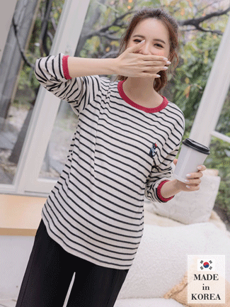 韓國空運。紅帽貓咪條紋磨毛棉T