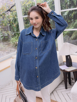 孕婦裝。前開釦側袋拉釦袖牛仔襯衫