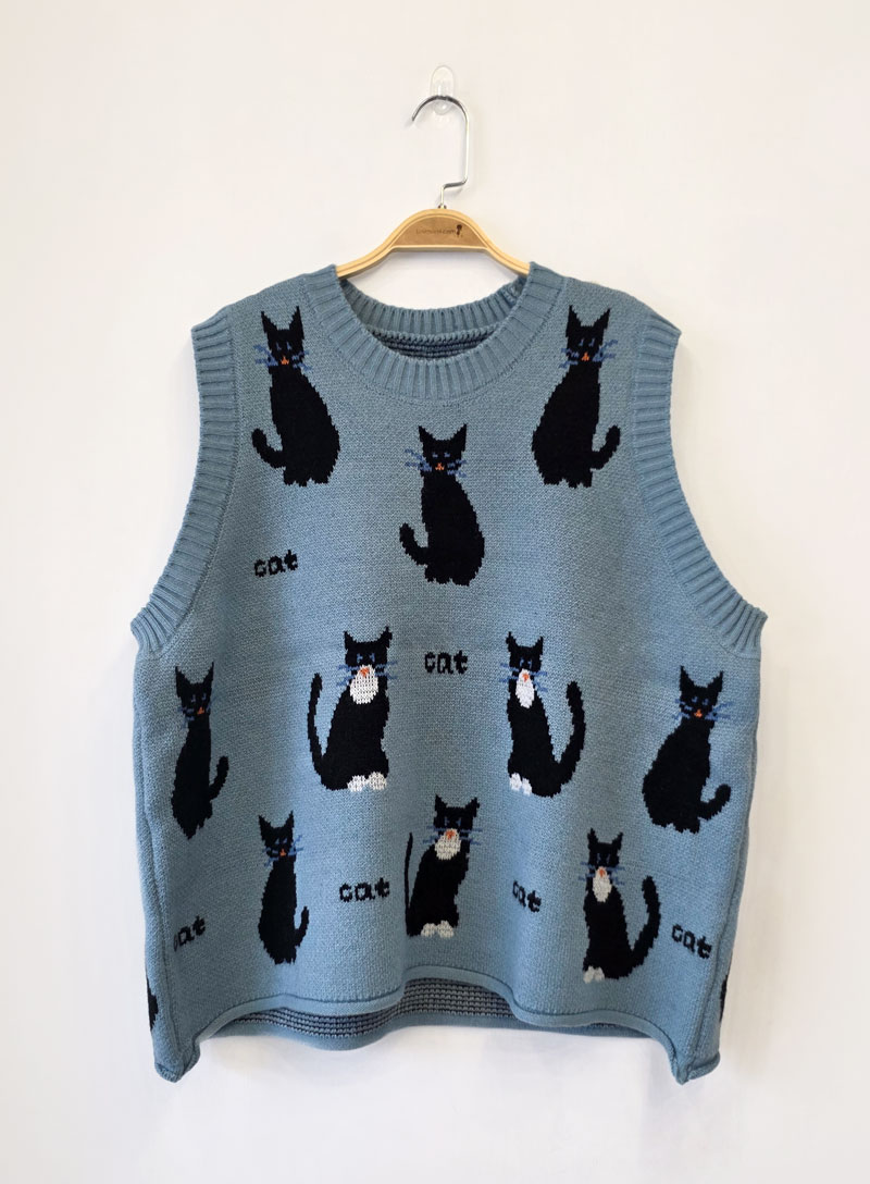 孕婦裝。圓領滿版貓針織背心