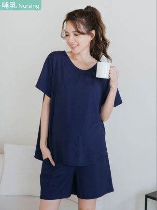 二件套。絲光坑條側掀哺乳衣+短褲(薄)