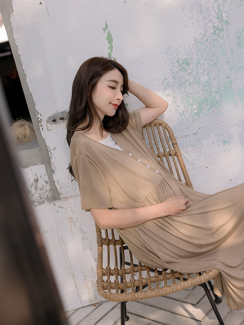 月子服。前開釦娃娃衣短袖哺乳洋(薄)