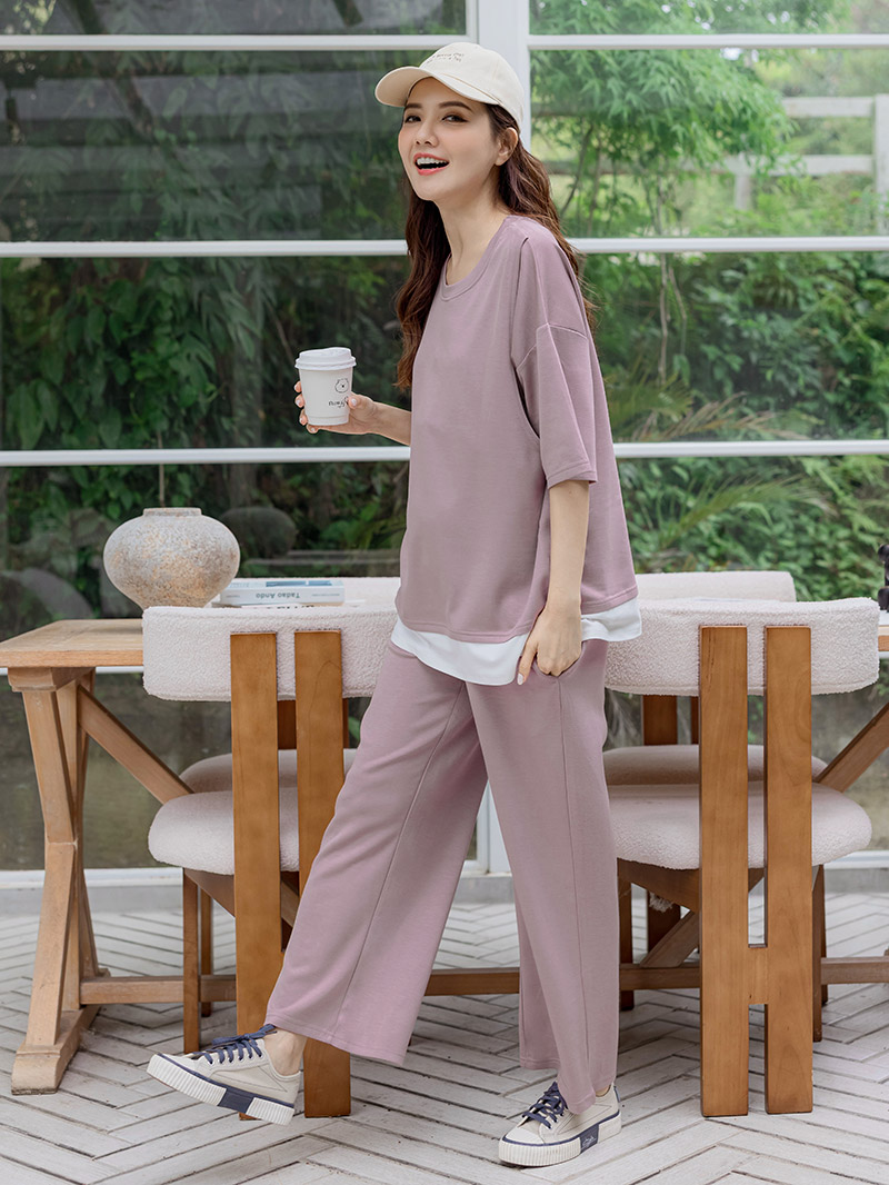 二件套款。太空棉拼接側掀哺乳衣+棉長褲